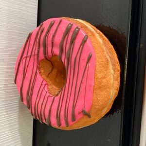 Pink frosted donut magnet